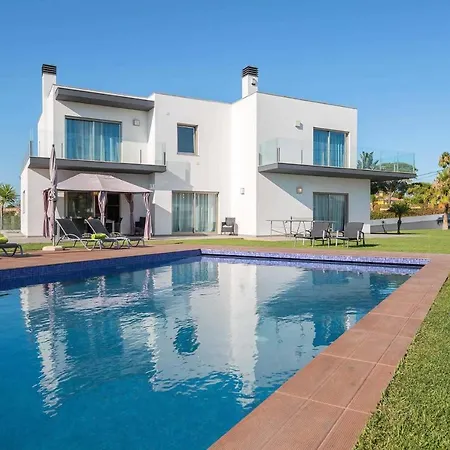 Sleeps 8 Air Con Wifi Villa Galvana